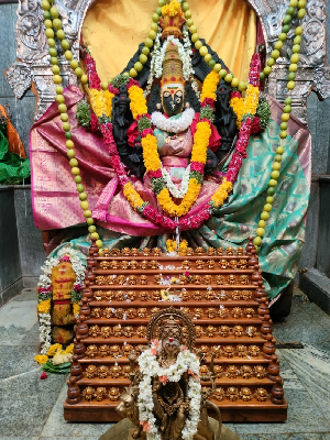 Ashtadala Pada Padma Radana